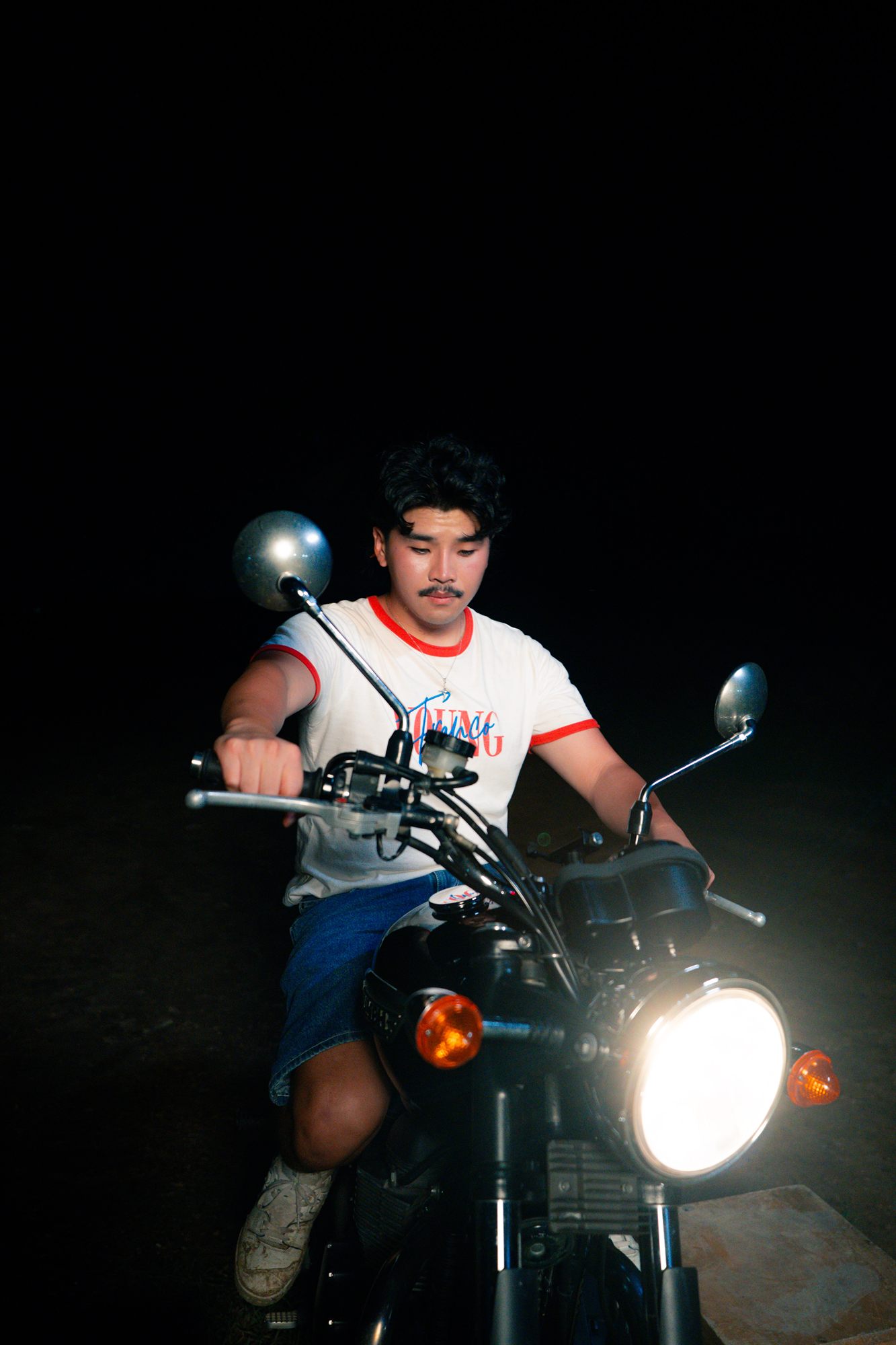 MV